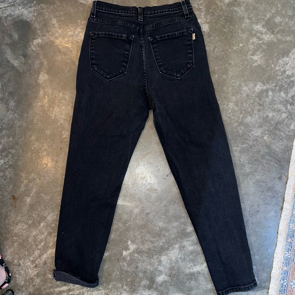 Distressed mom jeans - Picture 6 of 12